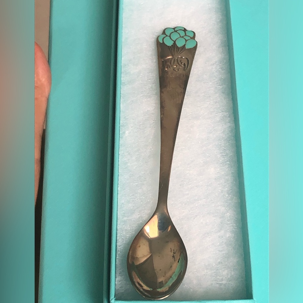 GIFTABLE Tiffany & Co.  Baby Spoon in Light Blue Drawstring Jewelry Pouch